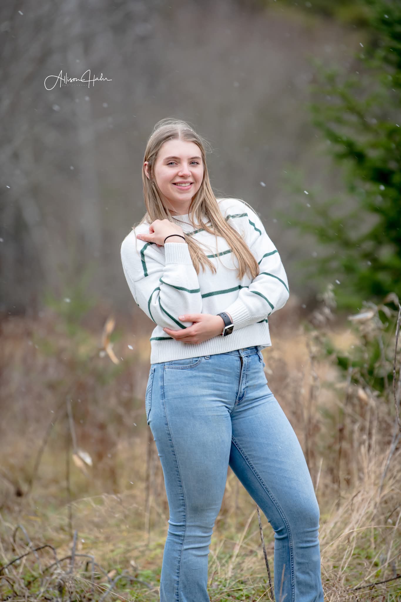 Taylor Apel headshot